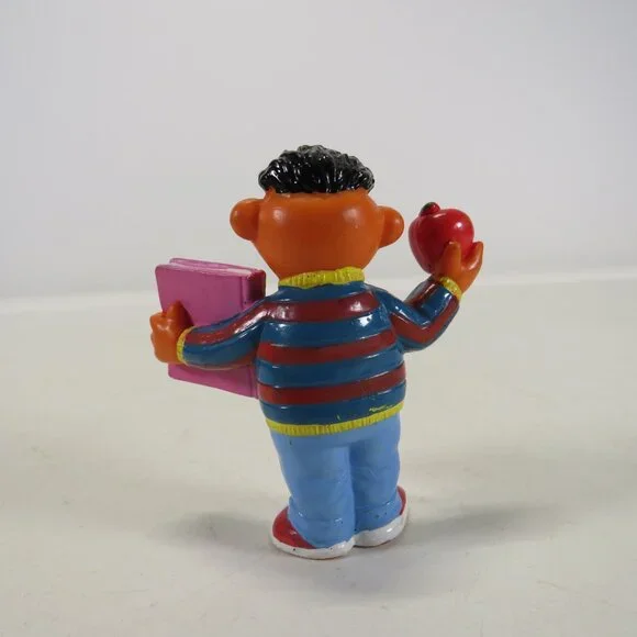 Ernie School Sesame Street Figure 2.5" tall - Picture 2 of 9